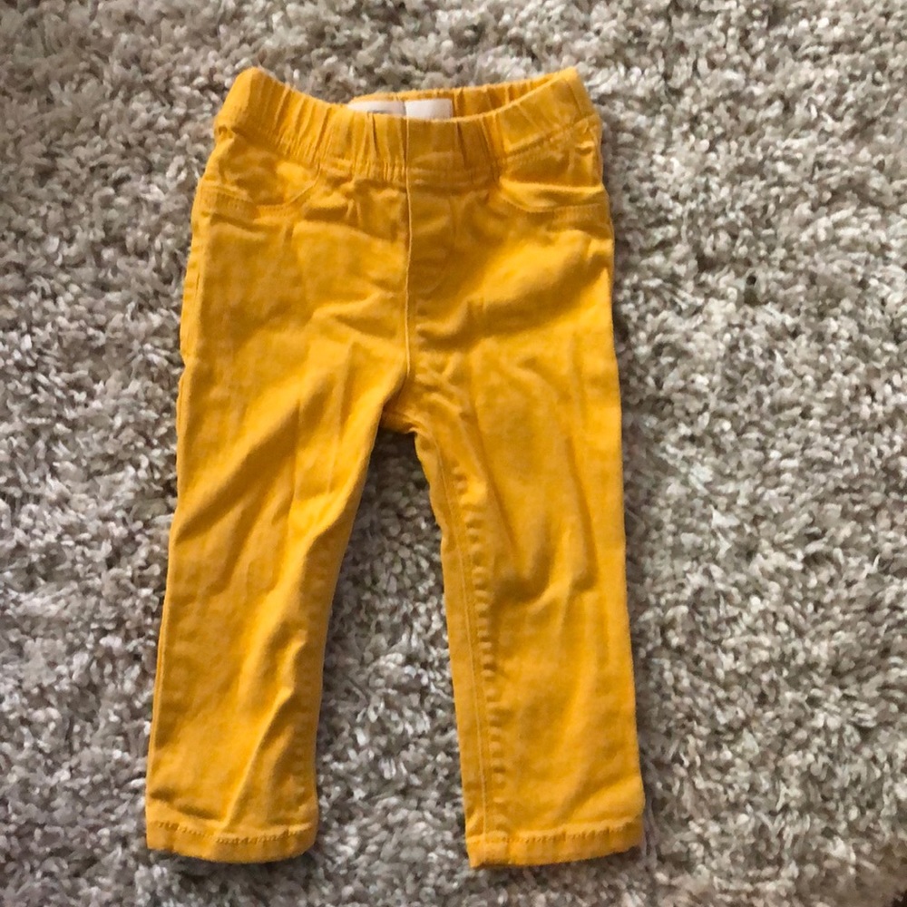 Mustard Old Navy Jeggings